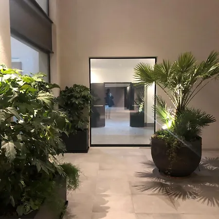 Exclusive Luxury Modern Center With Private Garage Apartamento